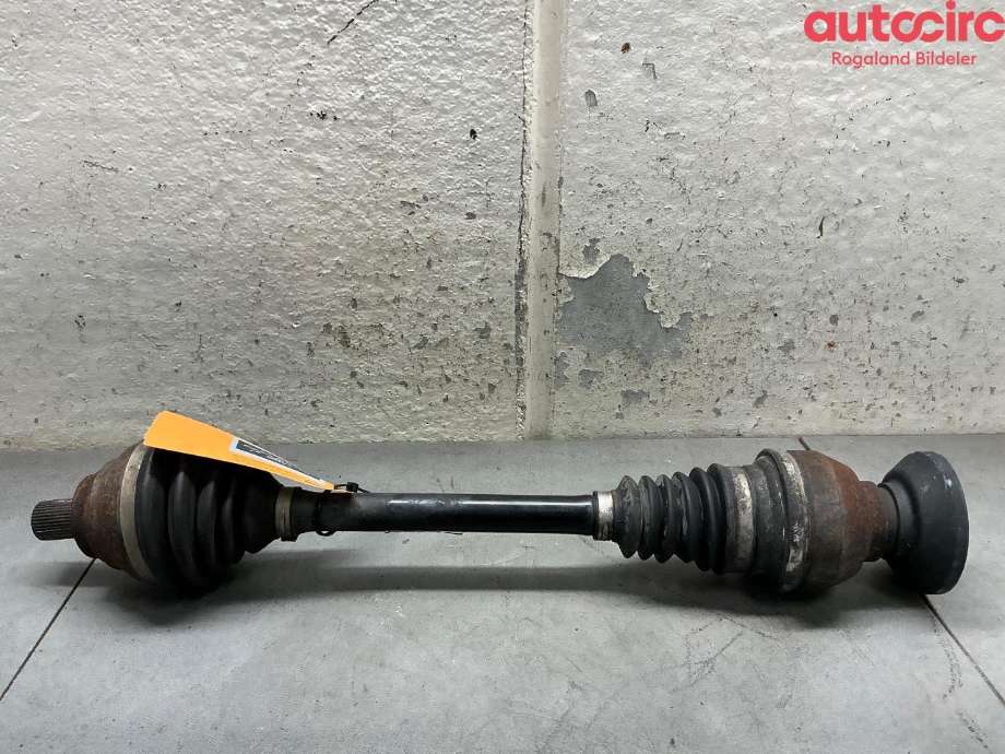 Drivaksel høyre foran til VW Tiguan 2011-2016 (Type I, Fase 2) (VOLKSWAGEN|5N0 407 764 M|5N0 407 764 S)