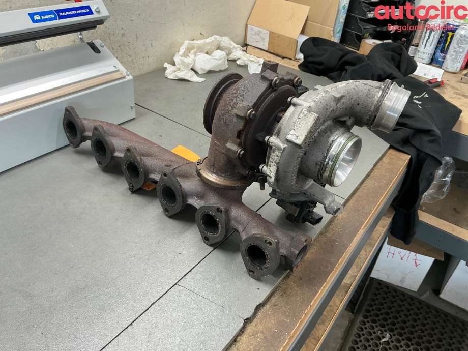 Turbo til BMW 7-Serie 2009-2015 (F01/F02/F03/F04) (F01/F02/F03/F04) (BMW|11 65 7 799 759)