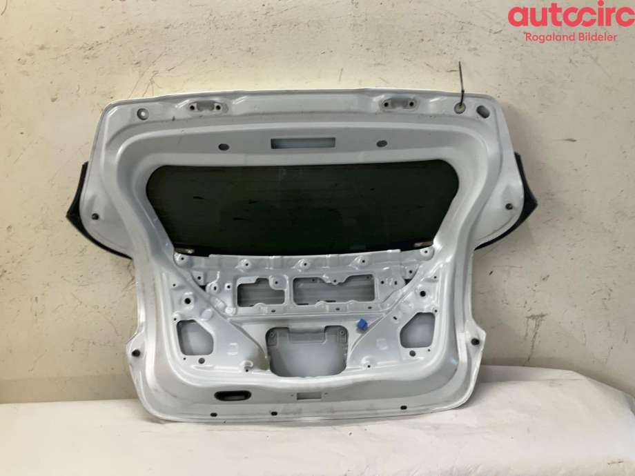Bakluke combi til Toyota Yaris 2020-->> (Type IV)  (TOYOTA|6700552G30)