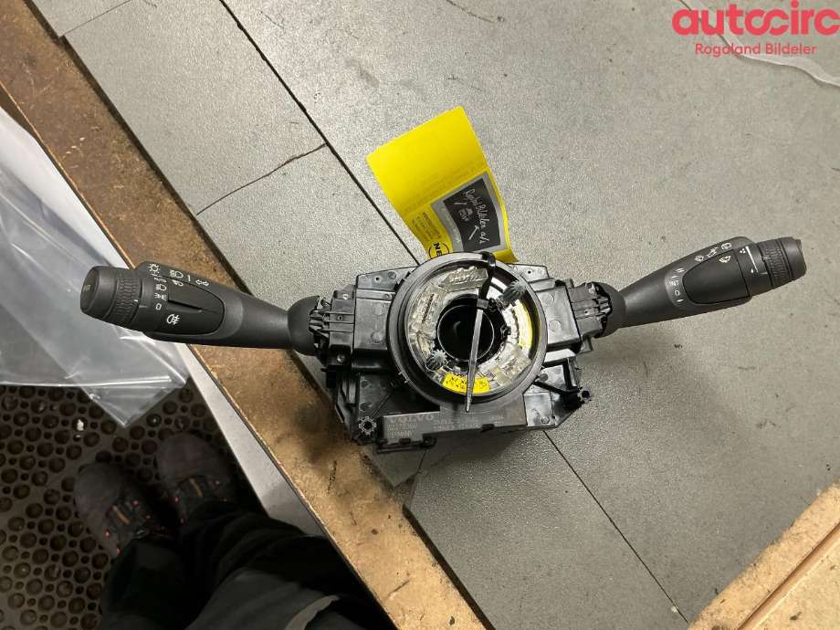 Bryter combi til Volvo XC40 2018-2024 (VOLVO|32275369)