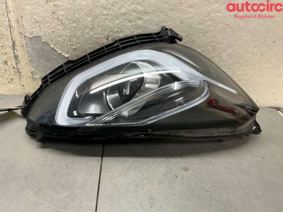 Frontlykt høyre halogen til Honda Jazz 2020-->> (Type IV)  (HONDA|33100-TZA-G22)