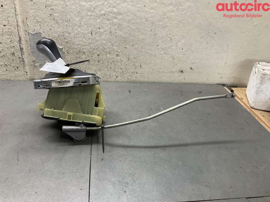Girstang/girvelger automat til Mercedes E-Klasse 2009-2013 (Fase 1) (W212) (W212) (MERCEDES|A 204 267 64 24|A 204 267 48 24)