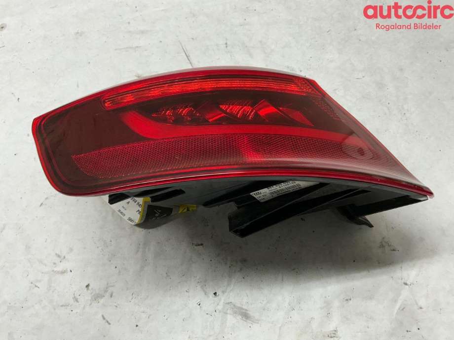 Baklykt venstre til Audi A3 2016-2020 (Type III, Fase 2)  (AUDI|8V4 945 095 D)
