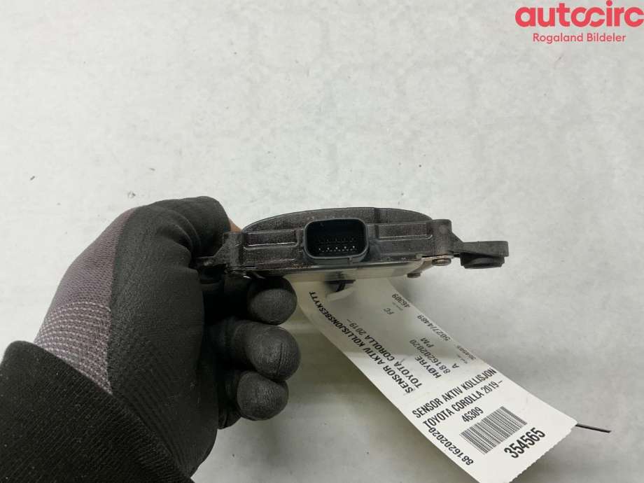Sensor radar til Toyota Corolla 2019-->>  (TOYOTA|8816202020)