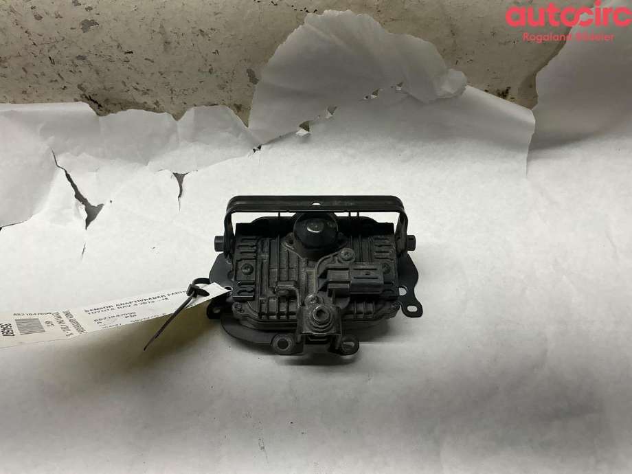 Sensor radar til Toyota RAV4 2016-2019 (Type IV, Fase 2)  (TOYOTA|8821047090)