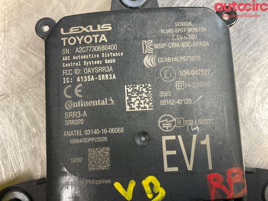 Sensor radar til Toyota RAV4 2019-->> (Type V)  (TOYOTA|8816242120)
