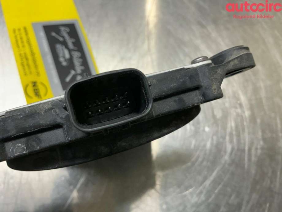 Sensor radar til Toyota RAV4 2019-->> (Type V)  (TOYOTA|8816242120)