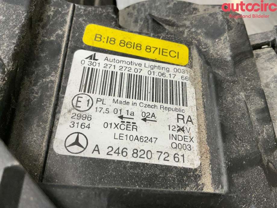 Frontlykt høyre halogen til Mercedes B-Klasse 2011-2018 (W246) (W246) (MERCEDES|A 246 820 02 39)