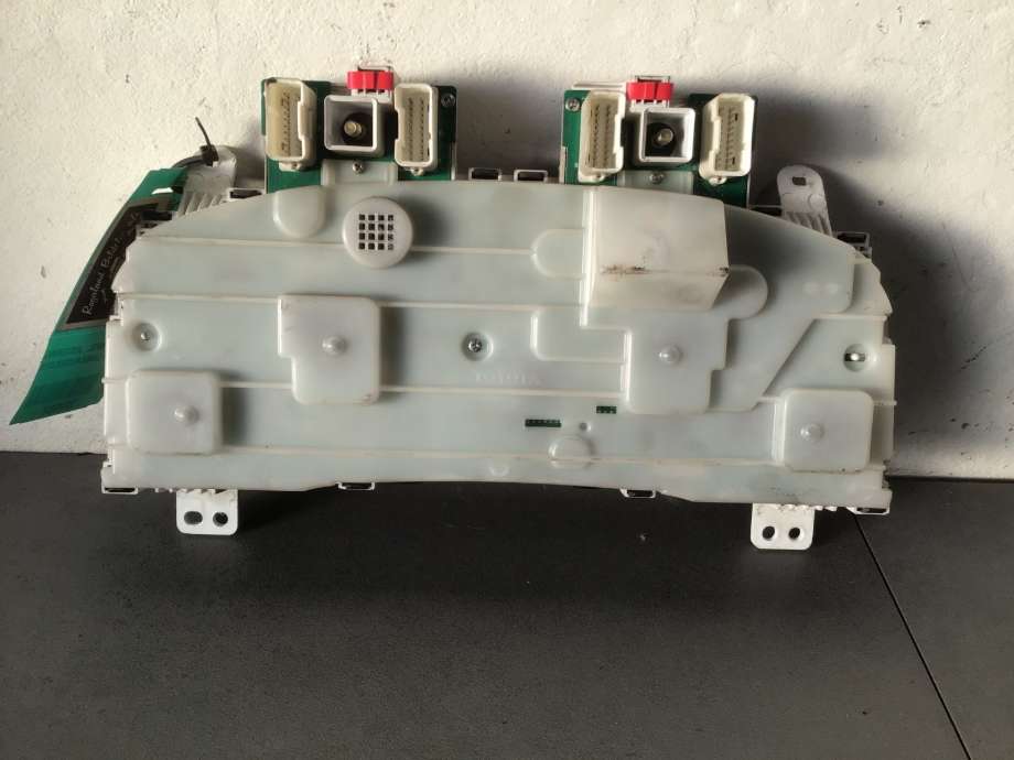 Instrumentpanel til Toyota Land Cruiser 120 2002-2009  (TOYOTA|838006D240)