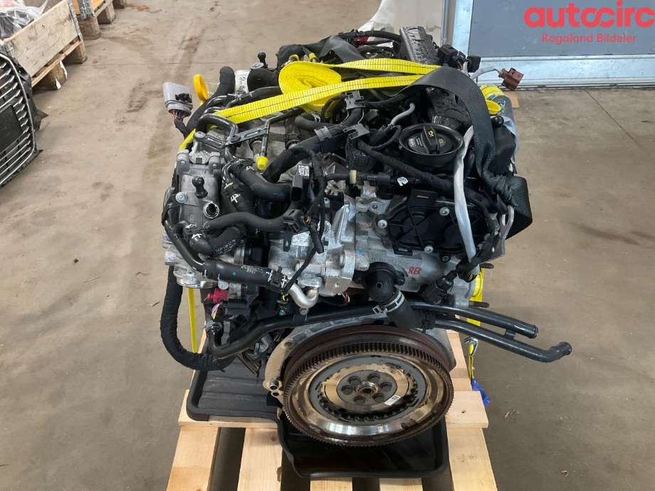 Motor diesel til Škoda Superb 2015-->> (Type III) (SKODA|04L 100 034 PX|DCXA|04L 100 034 P)