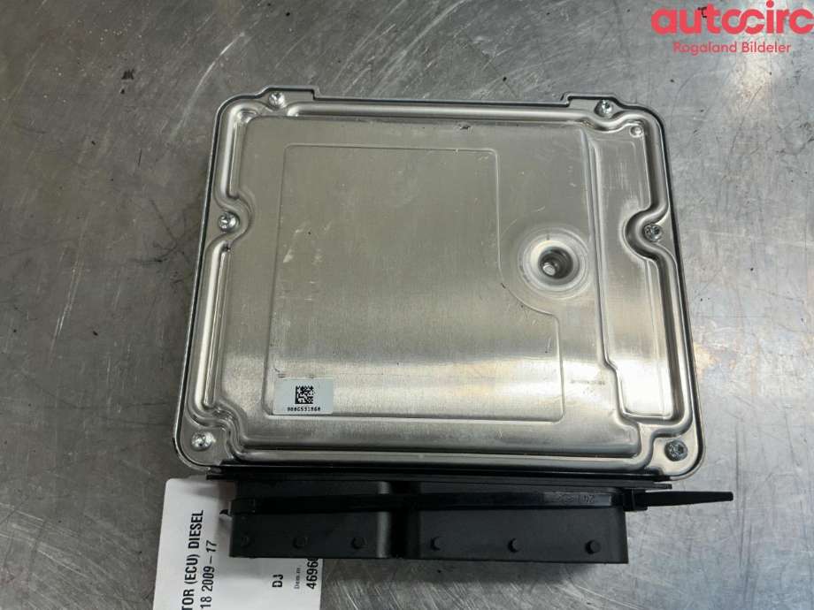 Styreenhet motor til BMW 5-Serie 2010-2017 (F10/F11) (F10/F11) (BMW|13 61 8 586 534)