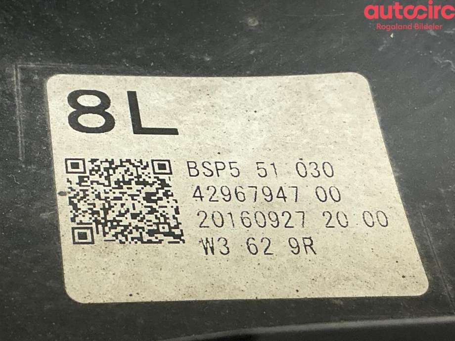 Frontlykt høyre halogen til Mazda 3 2016-2019 (Type III, Fase 2)  (MAZDA|BSP551031G)