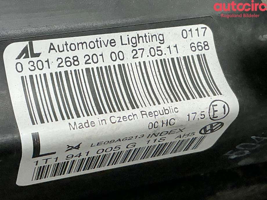 Frontlykt høyre halogen til VW Touran 2010-2015 (Type I, Fase 3)  (VOLKSWAGEN|1T1 941 006 H)