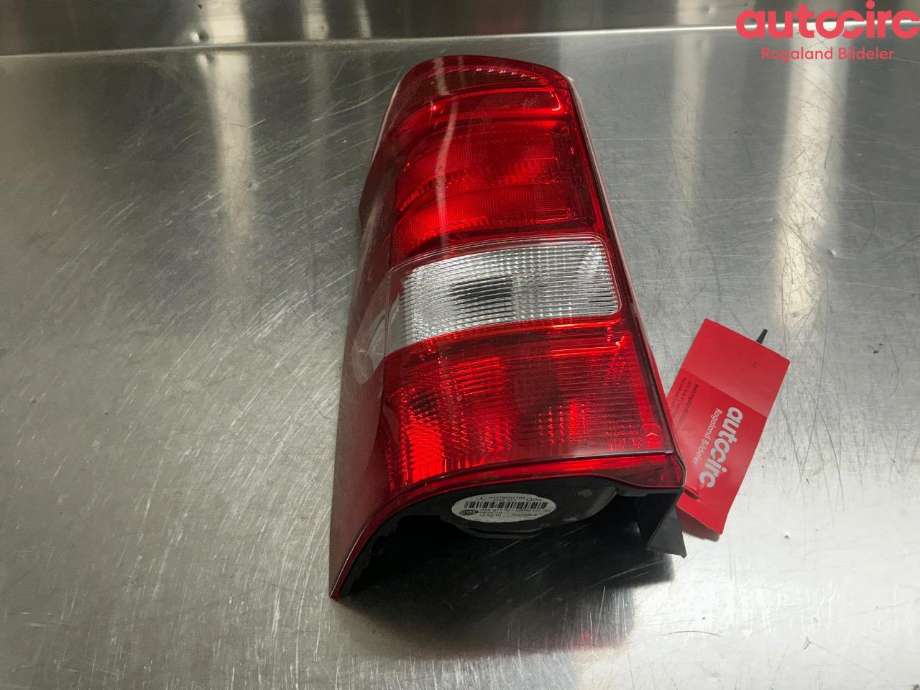 Baklykt venstre til Mercedes Vito 2014-->> (W447) (W447) (MERCEDES|A 447 820 11 64)