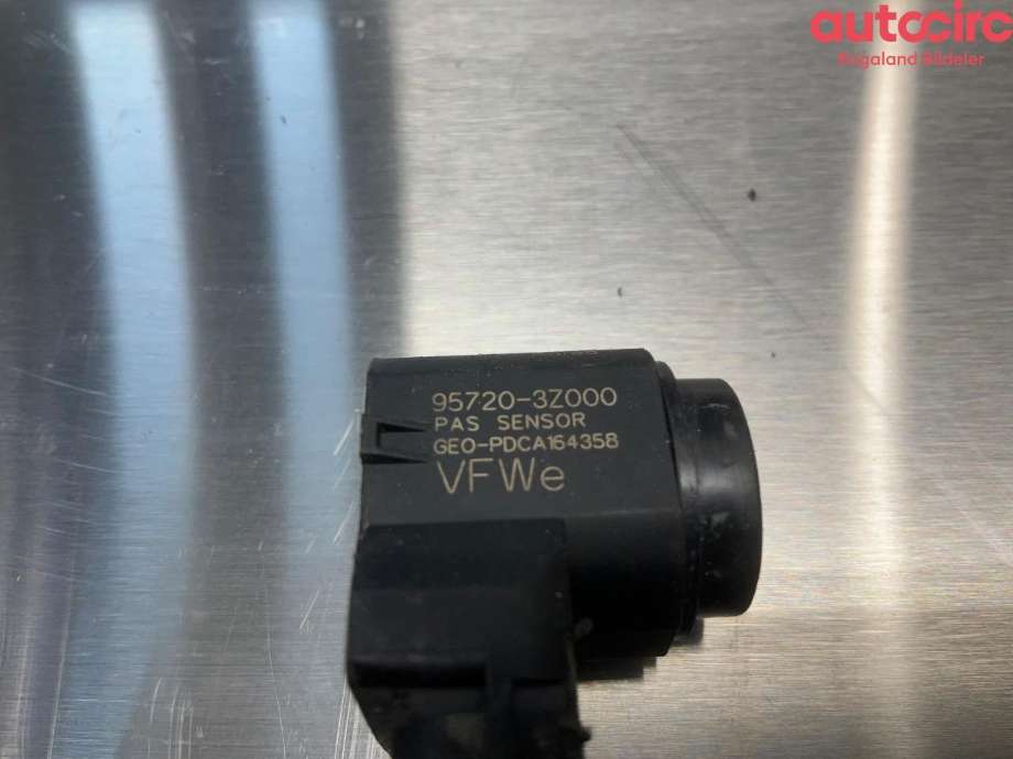 Parkeringssensor bak til Hyundai i40 2012-2017  (HYUNDAI|957203Z000S6G|957203Z000UB6|957203Z000NKA)
