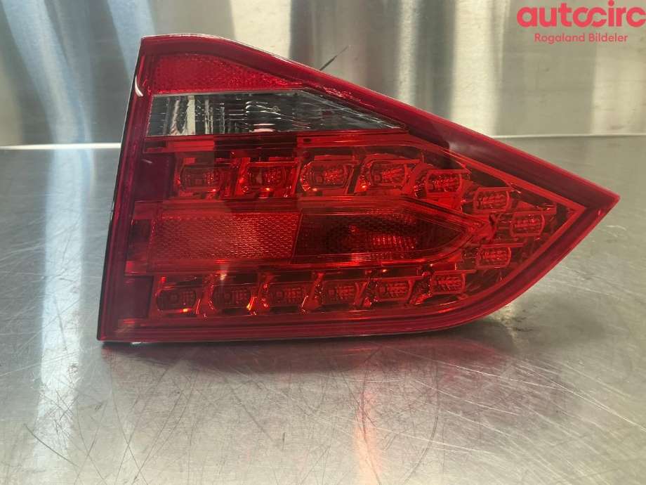 Baklykt høyre indre til Audi A4 2007-2014 (Type IV) (B8) (B8) (AUDI|8K5 945 094 K)