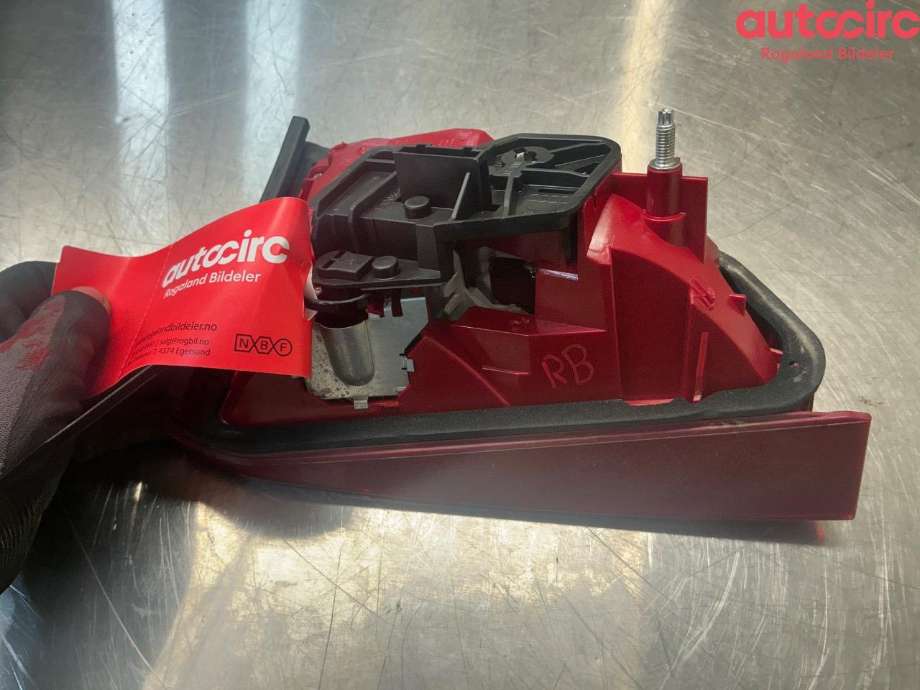 Baklykt høyre indre til Audi A4 2007-2014 (Type IV) (B8) (B8) (AUDI|8K5 945 094 K)