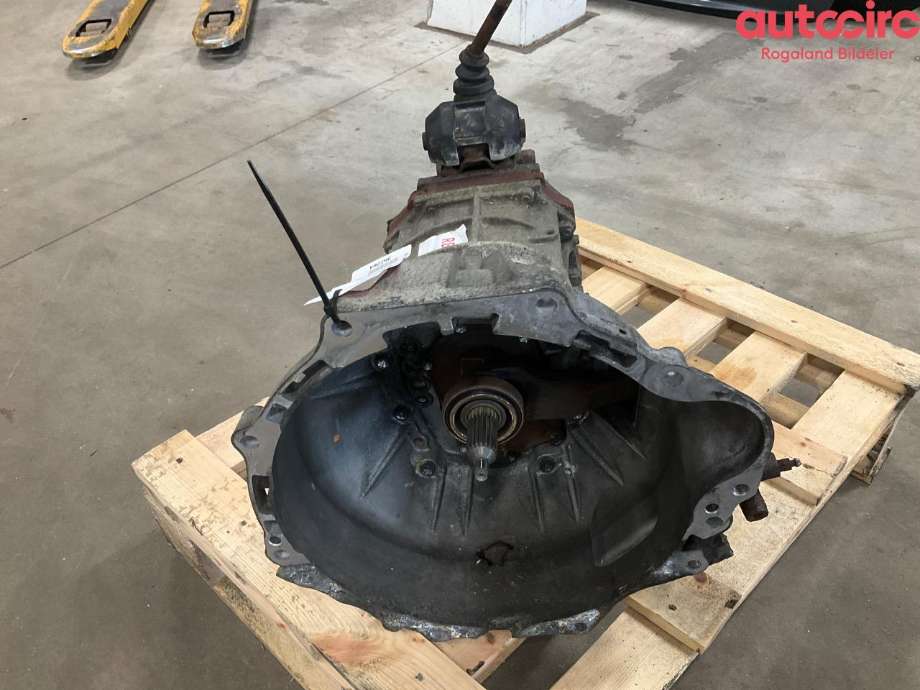 Girkasse manuell til Toyota Hiace 2007-2012 (Fase 3)  (TOYOTA|3303026A50)