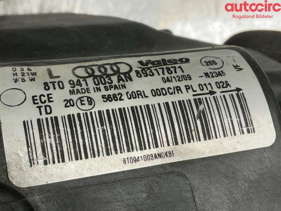Frontlykt venstre halogen til Audi A5 2007-2016 (Type I)  (AUDI|8T0 941 029 AN)
