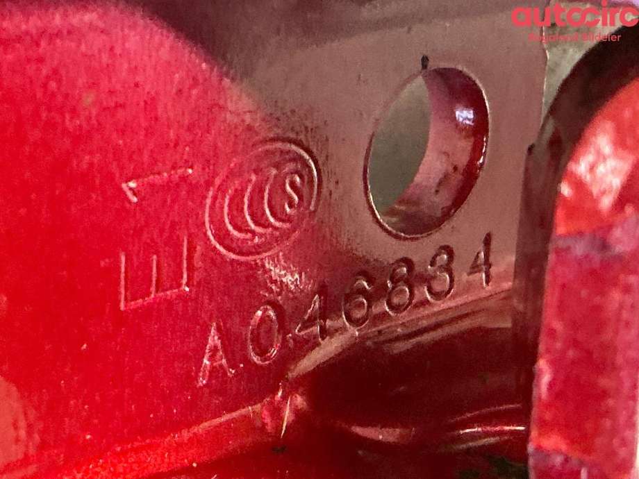 Hengsler til Mitsubishi Outlander 2015-->> (Type III, Fase 2)  (MITSUBISHI|5732A053|5702A064)