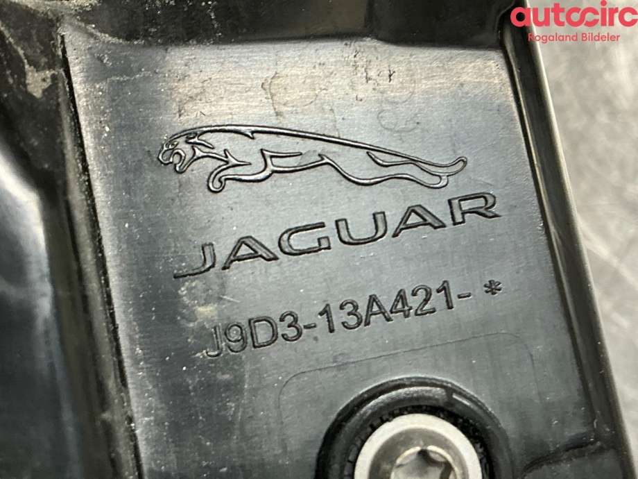 Baklykt venstre indre til Jaguar I-PACE 2018-->>  (JAGUAR|T4K1834|J9D313A421CB)