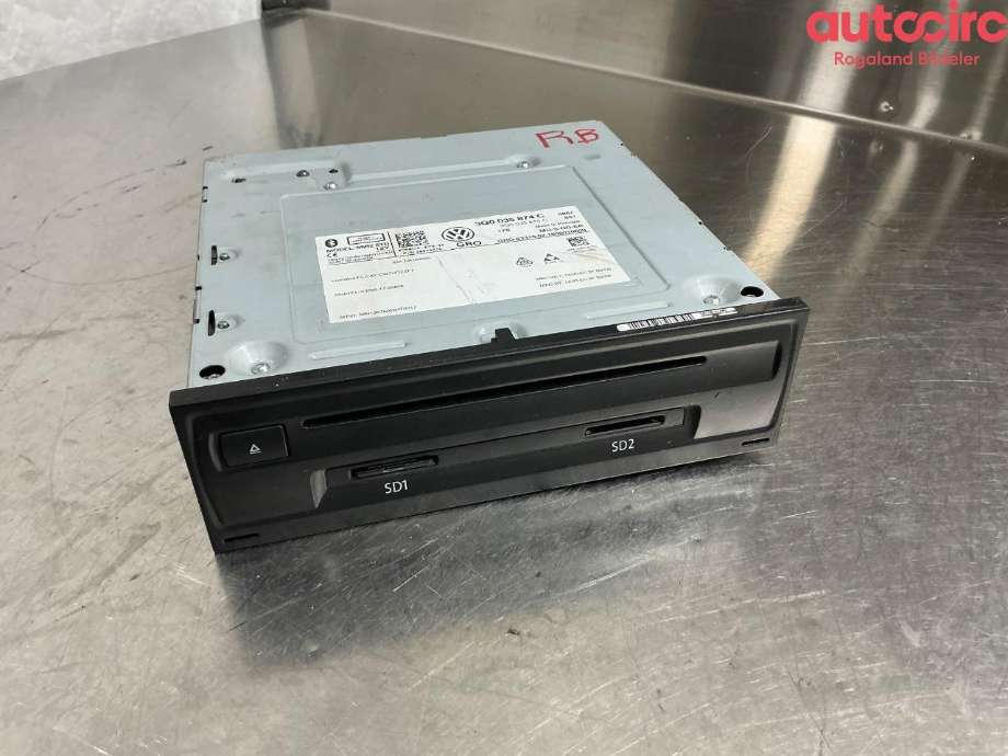 Bilstereo navigasjon til VW Passat 2015-2019 (Fase 1) (B8) (B8) (VOLKSWAGEN|3Q0 035 874 CX|3Q0 035 874 C)