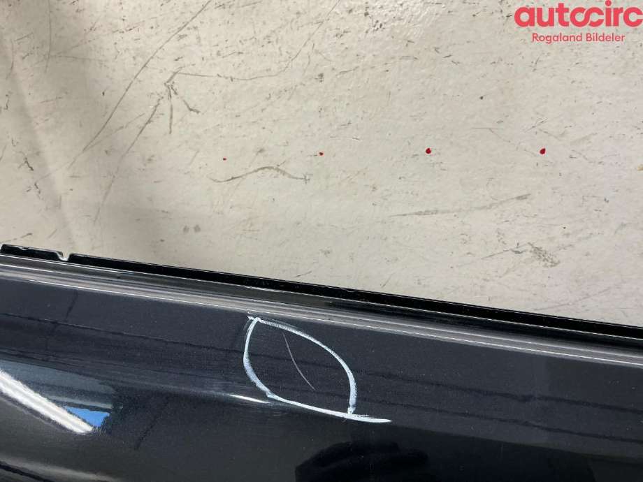 Dør høyre foran til Audi Q5 2008-2012 (Type I, Fase 1)  (AUDI|8R0 831 052 E)