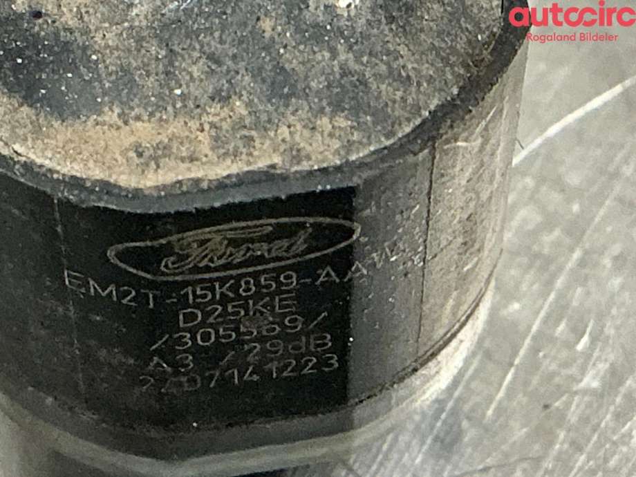 Parkeringssensor foran til Ford Mondeo 2014-2019 (Type V, Fase 1)  (FORD|F1CT-15K859-AA5AK5|2033001)