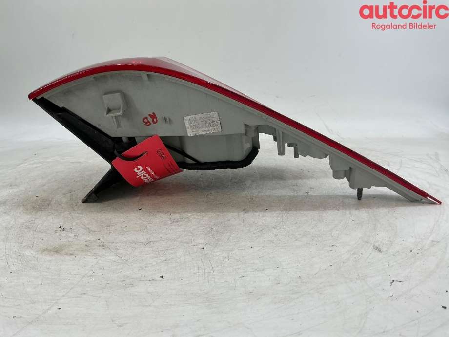 Baklykt høyre til Peugeot 308 2013-2021 (Type II)  (PEUGEOT|96 780 938 80)