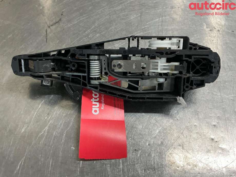 Dørhåndtak utv høyre bak til Peugeot 308 2013-2021 (Type II) (PEUGEOT|16 111 454 80|9109 E3)