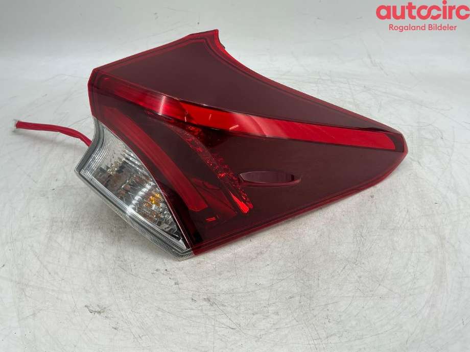 Baklykt høyre til Toyota Auris 2015-2019 (Type II, Fase 2) (TOYOTA|8155102A51)