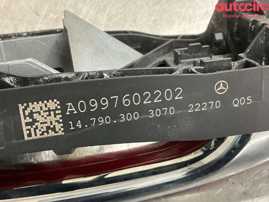 Dørhåndtak utv høyre foran til Mercedes CLA 2019-->> (C118) (C118) (MERCEDES|A 099 760 20 01|)