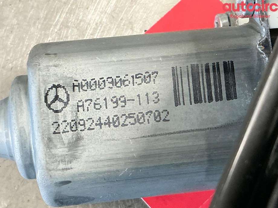 Ruteheis venstre til Mercedes CLA 2019-->> (C118) (C118) (MERCEDES|A 118 730 05 01|)