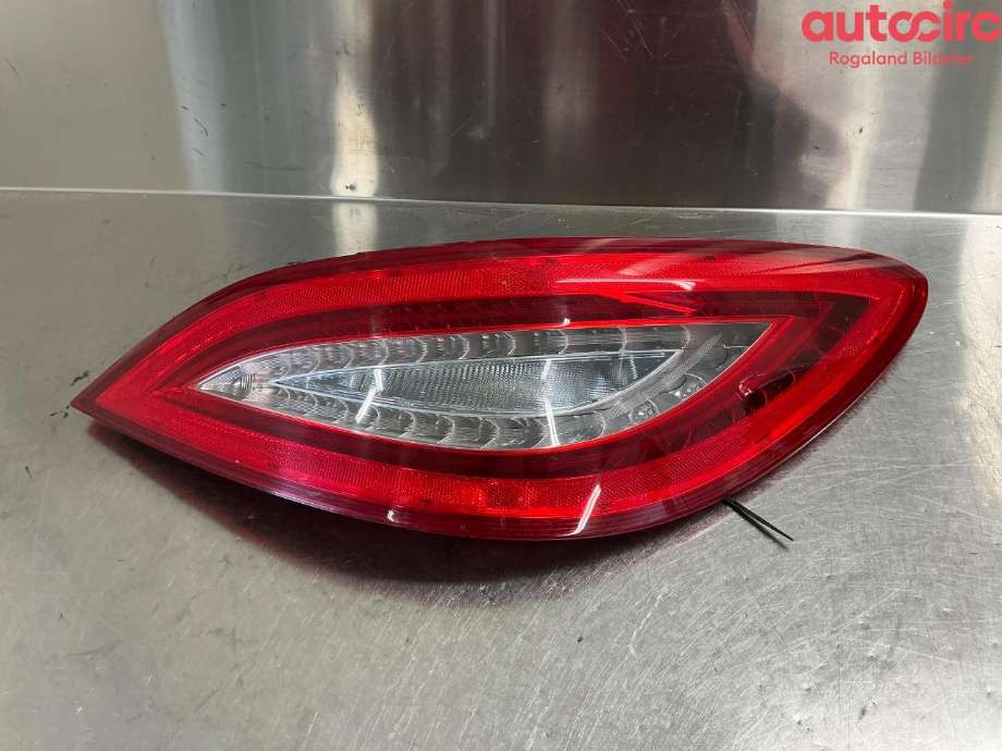 Baklykt høyre til Mercedes CLS 2011-2017 (C218) (C218) (MERCEDES|A 218 906 02 58|)
