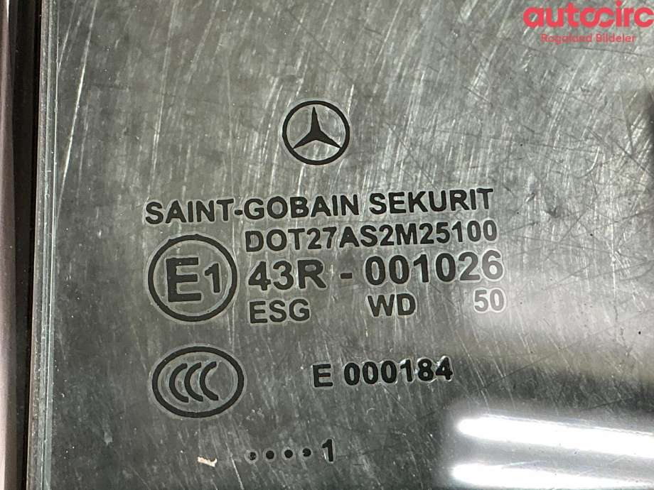 Diverse deler til Mercedes CLS 2011-2017 (C218) (C218) (MERCEDES|A 218 730 23 00|A 218 730 01 55|)