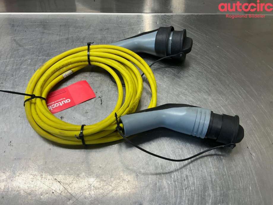 Batterilader kabel til VW e-Golf, 2017-2020 (Fase 2) (VOLKSWAGEN|12E 971 675 AT)