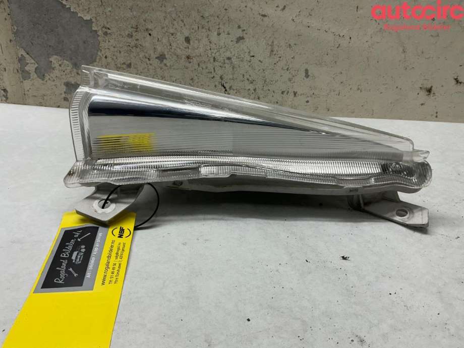 Frontlykt høyre halogen til Nissan Leaf 2011-2017 (Type I)  (NISSAN|261803NL0A)