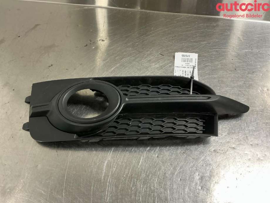Frontlyktehus til Audi A1, 2010-2014 (Type I, Fase 1)  (AUDI|8X0 807 681 B)
