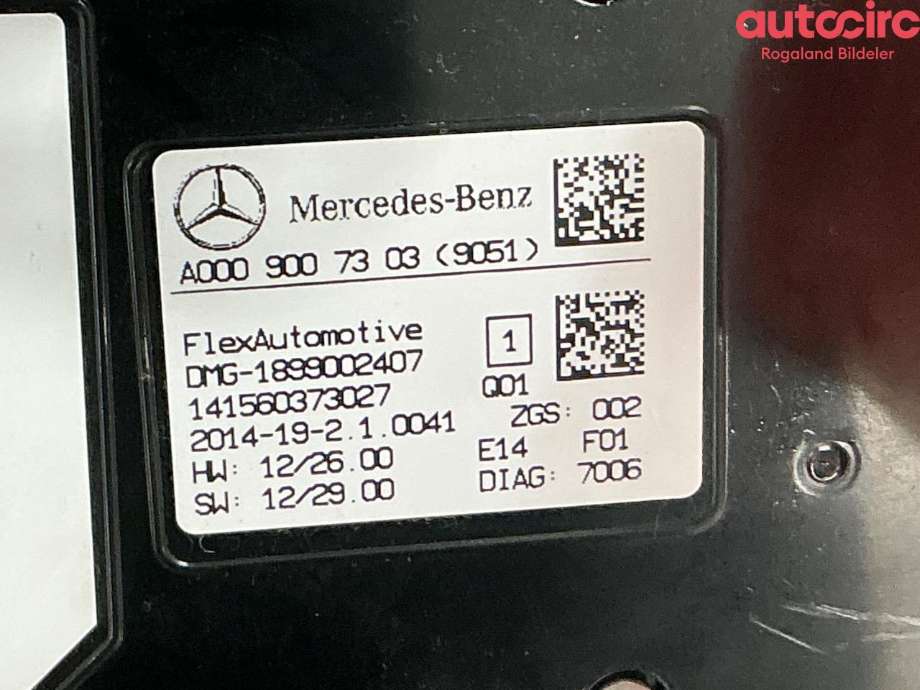 Tak konsoll til Mercedes CLA 2013-2019 (C117) (C117) (MERCEDES|A 000 900 15 02)