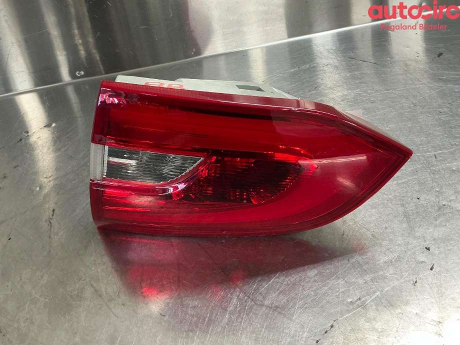 Baklykt høyre indre til Peugeot 308, 2013-2021 (Type II)  (PEUGEOT|96 780 948 80)