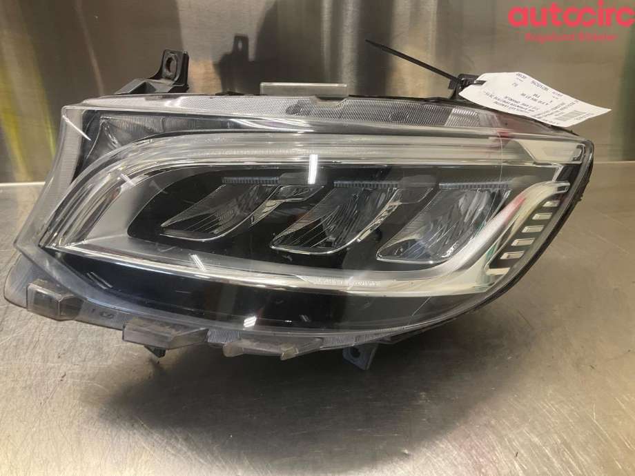 Frontlykt venstre halogen til Mercedes Sprinter, 2018-->> (907/910) (907/910) (MERCEDES|A 910 906 81 00)