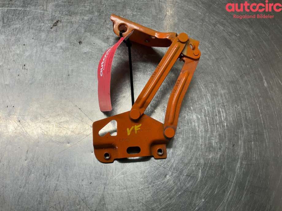 Panserhengsler til Mercedes Sprinter, 2018-->> (907/910) (907/910) (MERCEDES|A 910 880 30 00)