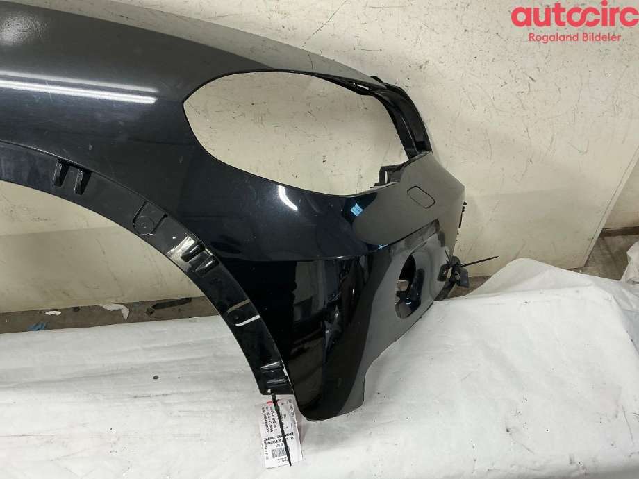 Skjerm høyre foran til BMW X5 2007-2013 (E70) (E70) (BMW|51 65 0 430 322)