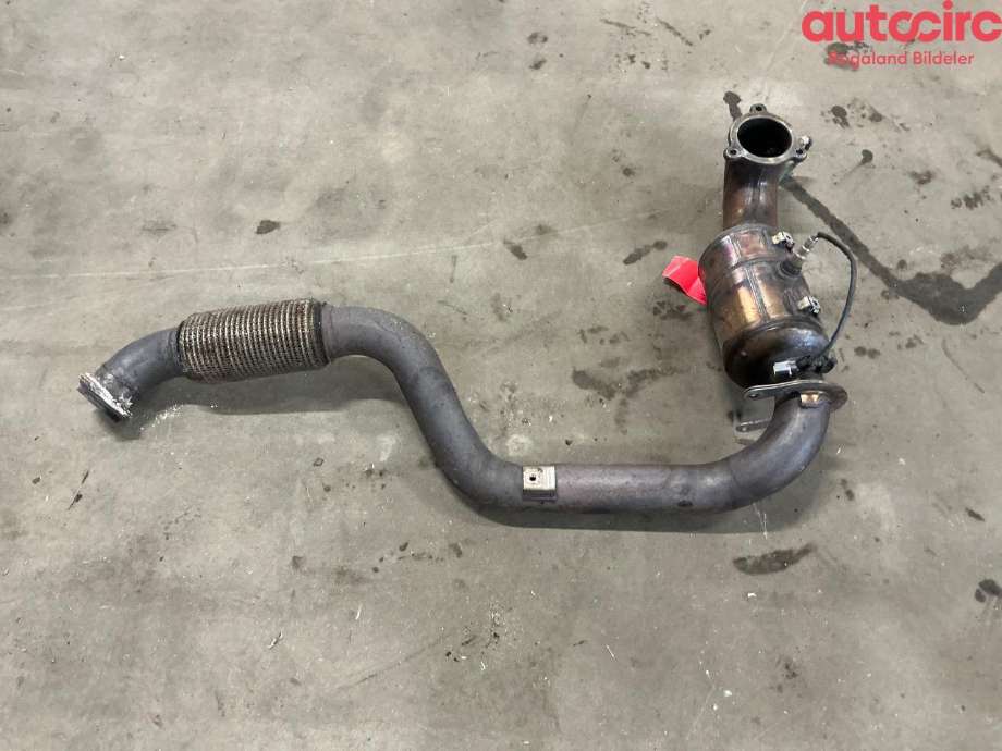 Katalysator til Mercedes CLA 2013-2019 (C117) (C117) (MERCEDES|A 246 490 07 10)