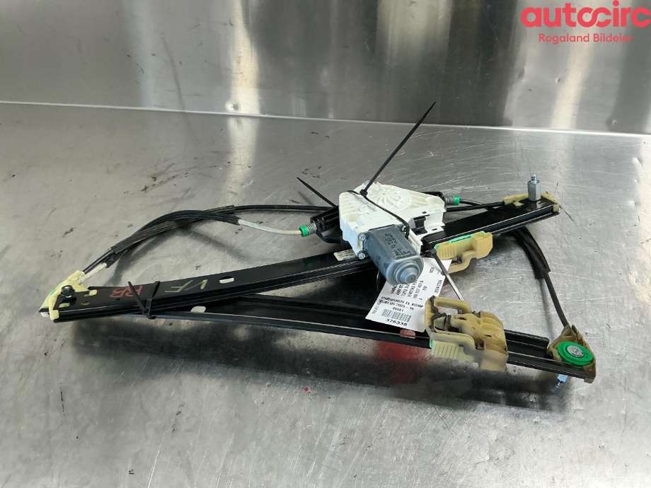 Ruteheis venstre foran til Audi Q5 2012-2017 (Type I, Fase 2) (AUDI|8R0 837 461 G)