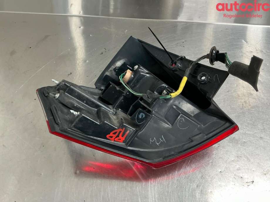 Baklykt høyre til Peugeot 4008 2012-2017 (PEUGEOT|16 076 993 80)