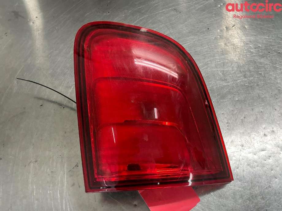 Baklykt høyre indre til Peugeot 4008, 2012-2017 (PEUGEOT|16 077 000 80)