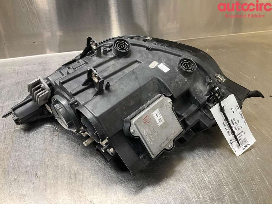 Frontlykt høyre halogen til BMW i3 2013-2022  (63 11 7 295 670|)