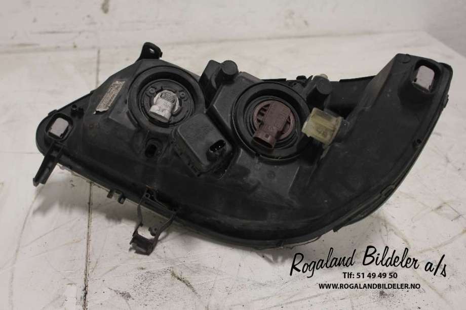 Frontlykt høyre halogen til Opel Zafira A 1999-2005  (OPEL|90582022|67716821|)