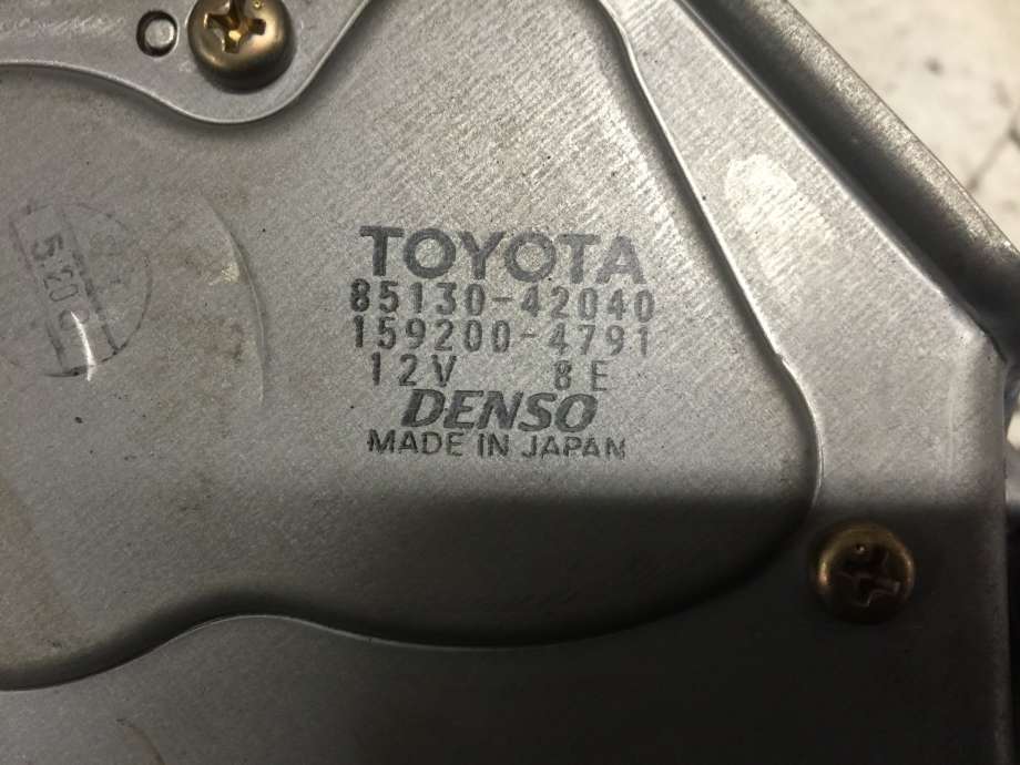 Viskermotor bakrute til Toyota RAV4 2000-2006 (Type II)  (TOYOTA|8513042040|)